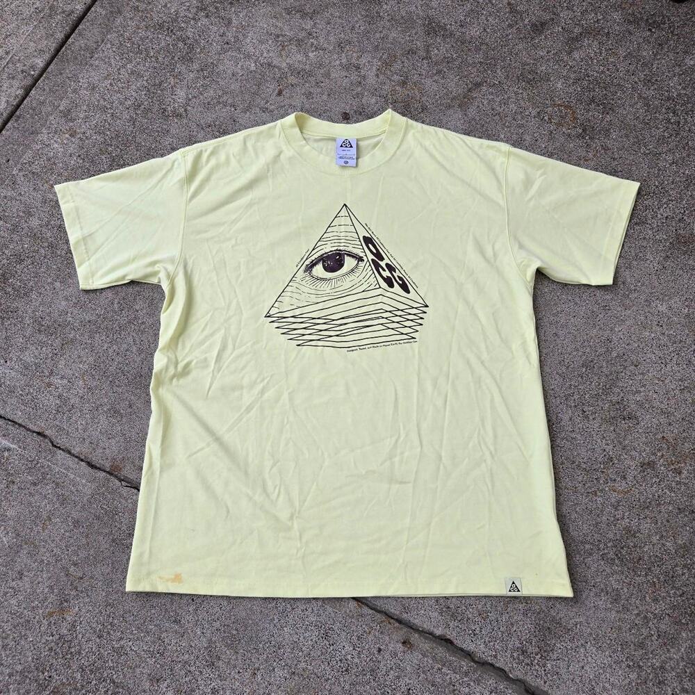 Vtg Y2k NIKE ACG Abstract Eye Pyramid Graphic Outdoors Gorp Dri Fit Tee Shirt Lg
